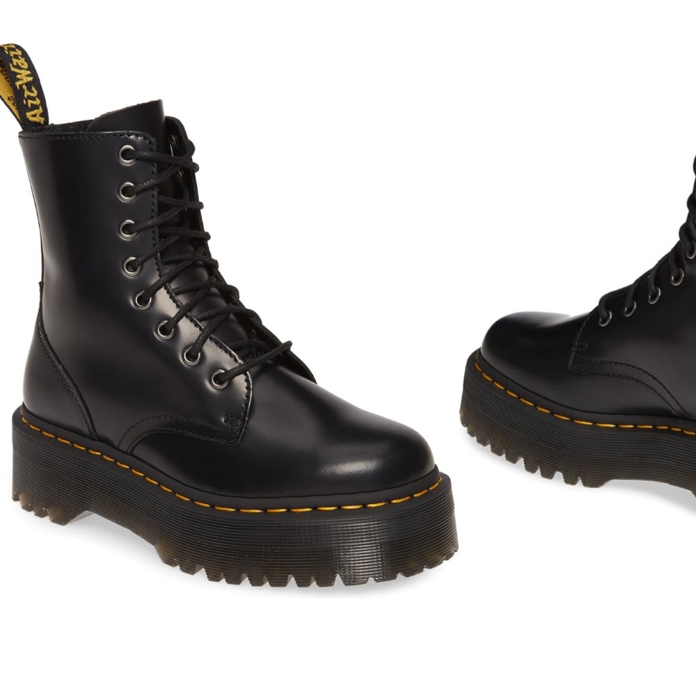 Dr. Martens JADON SMOOTH LEATHER PLATFORM BOOTS